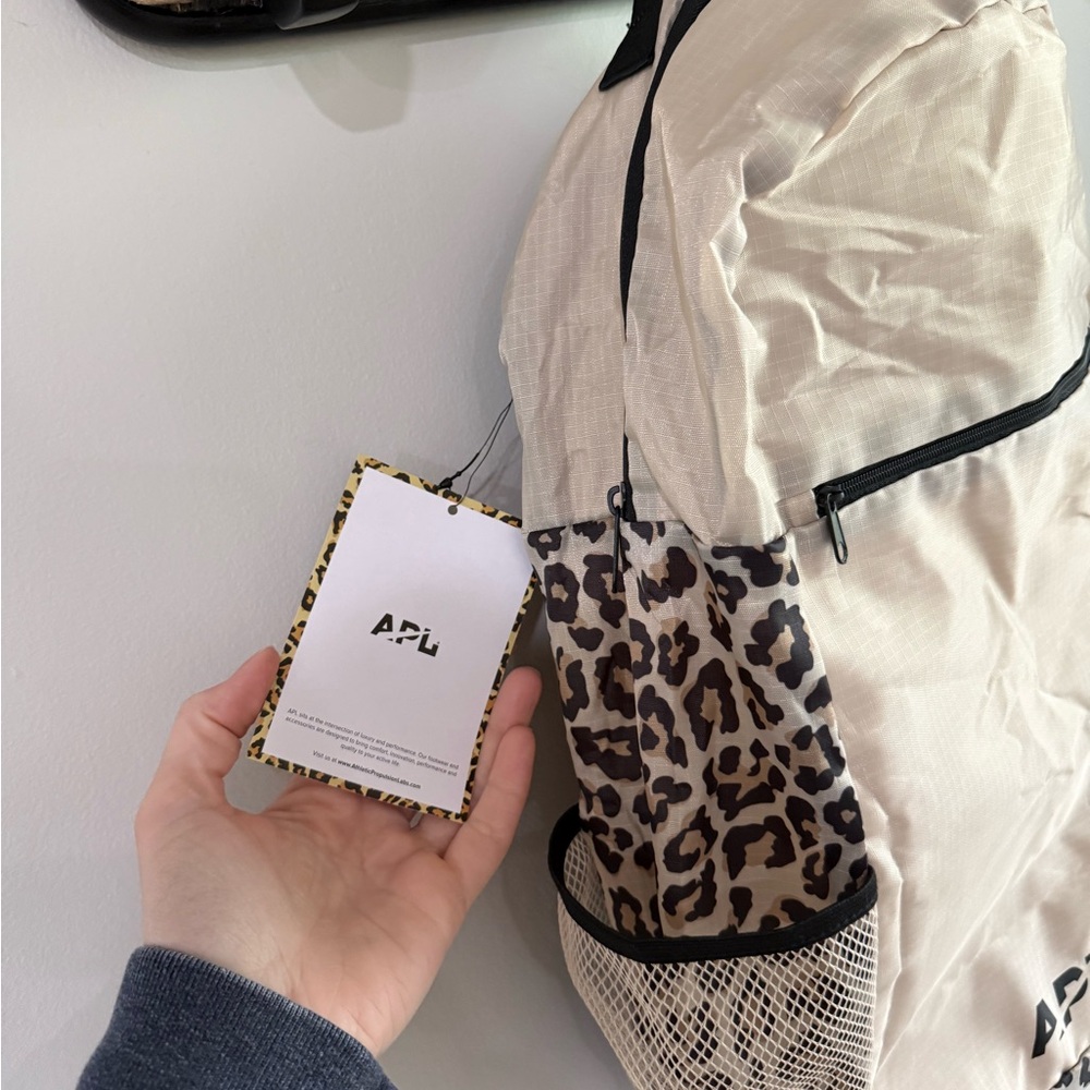 APL Lightweight Packable Backpack - Leopard Print - NWT - Picture 2 of 9